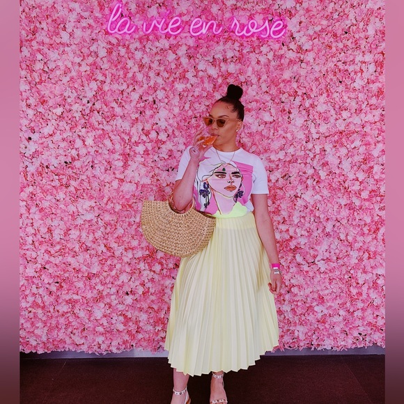 Yellow pleated skirt - Picture 1 of 1